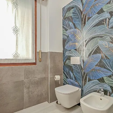 Juliet's Terrace On The River * Verona