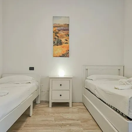 Juliet's Terrace On The River *