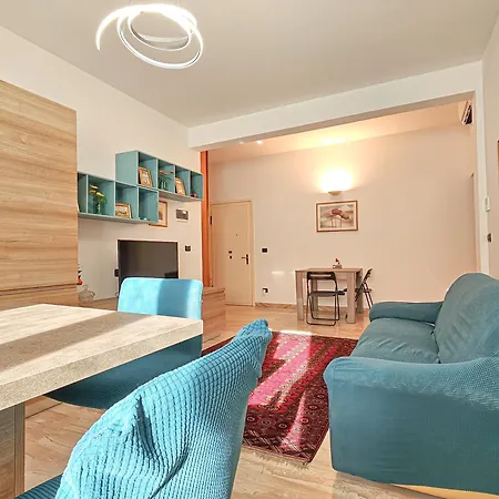 Juliet's Terrace On The River * Verona