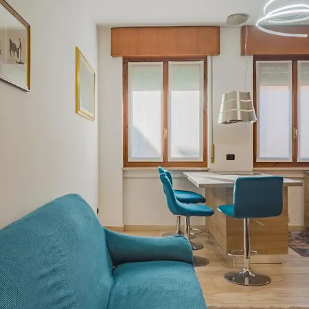 Juliet's Terrace On The River * Verona