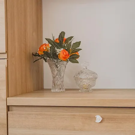 Juliet's Terrace On The River Daire