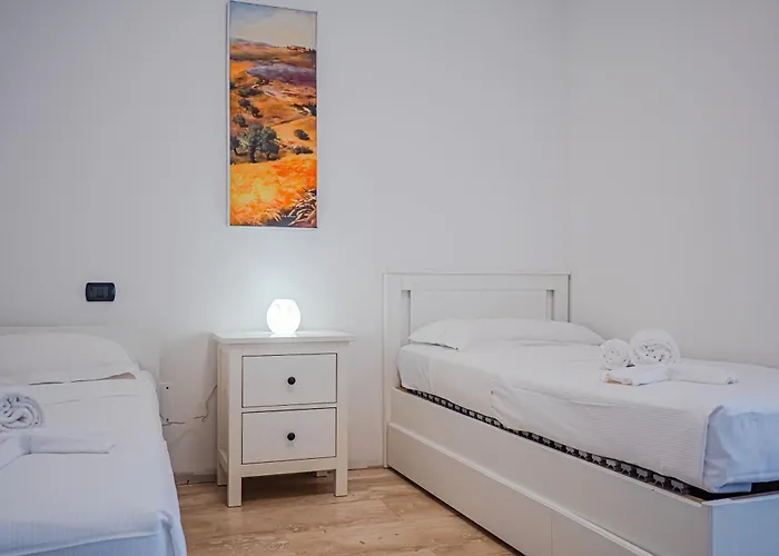 Juliet's Terrace On The River Verona